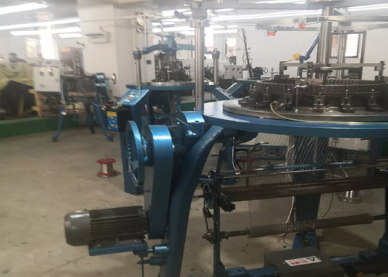 Bộ lọc lưới dệt thép công nghiệp với lỗ tròn 2 * 2mm và mẫu